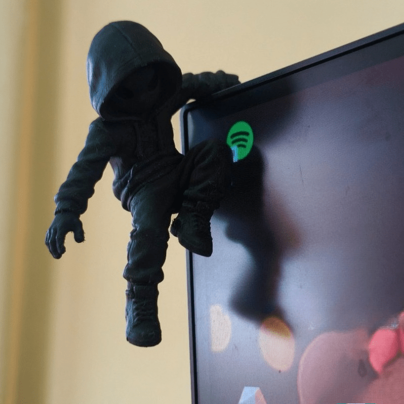 Retro Gaming Monitor - Climb Hoodie Alien Mini Statue 3D